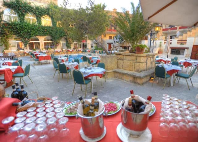 Cornucopia Hotel